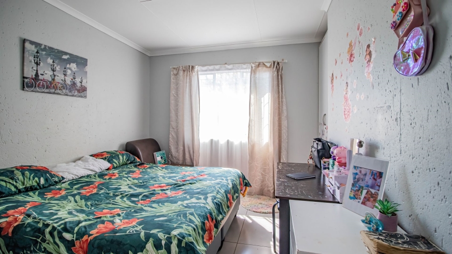2 Bedroom Property for Sale in Greenstone Hill Gauteng