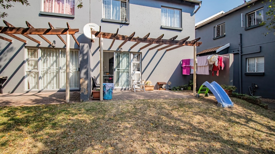 2 Bedroom Property for Sale in Greenstone Hill Gauteng
