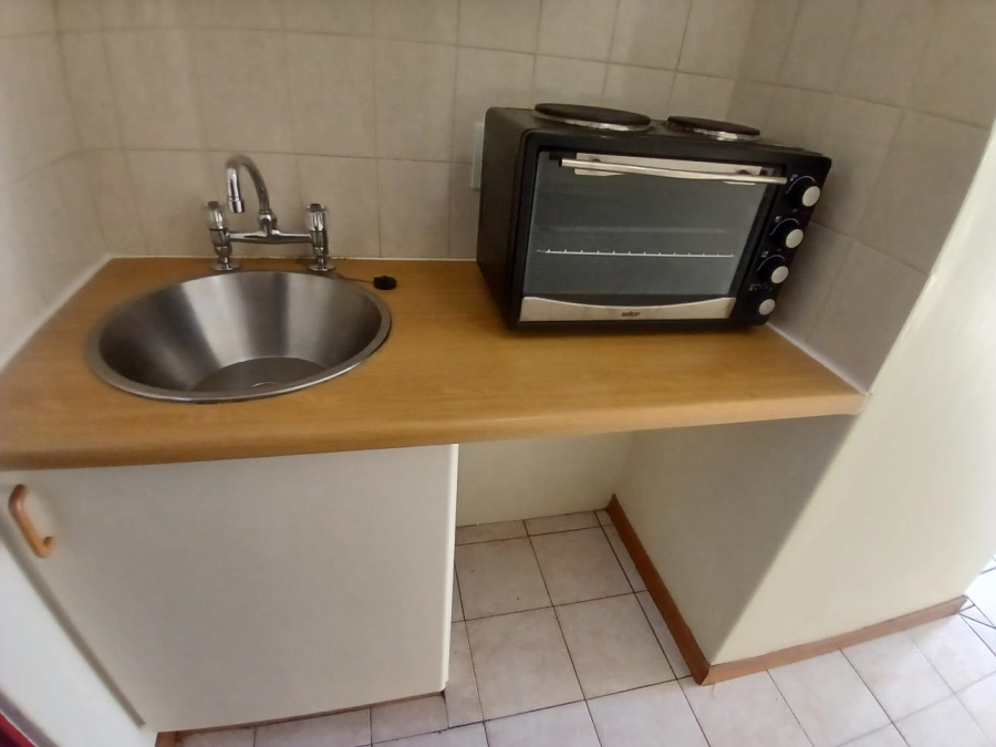 1 Bedroom Property for Sale in Hatfield Gauteng