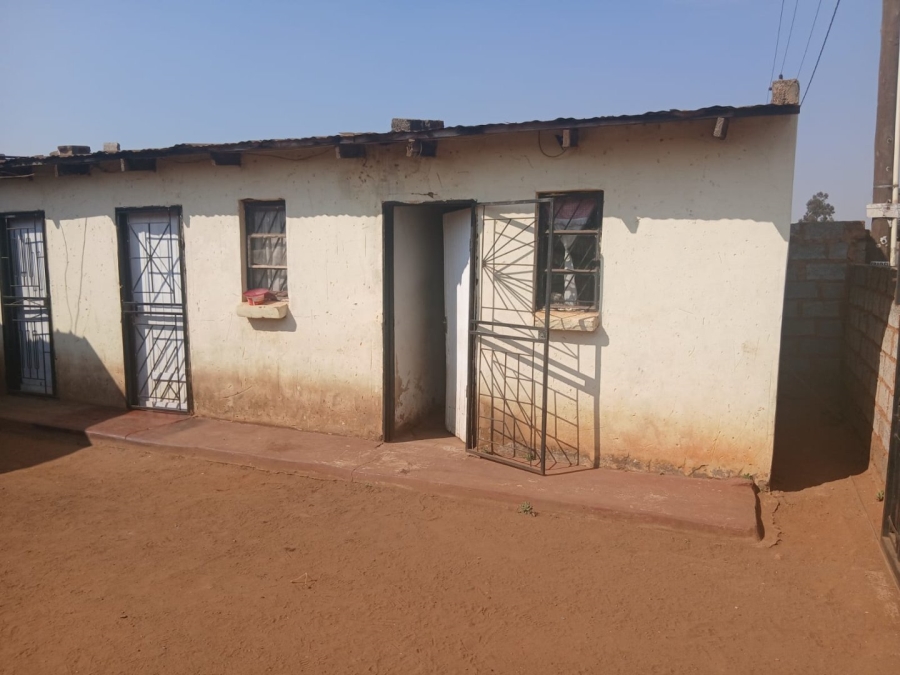 1 Bedroom Property for Sale in Rondebult Gauteng