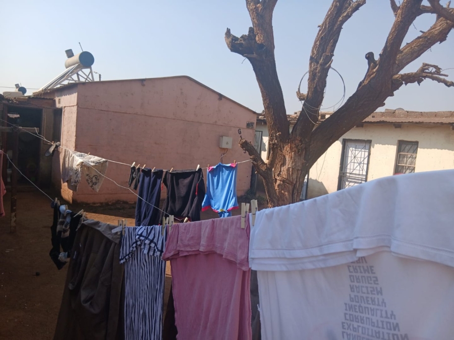 1 Bedroom Property for Sale in Rondebult Gauteng