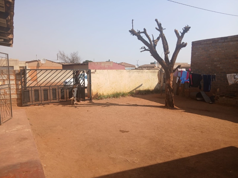 1 Bedroom Property for Sale in Rondebult Gauteng