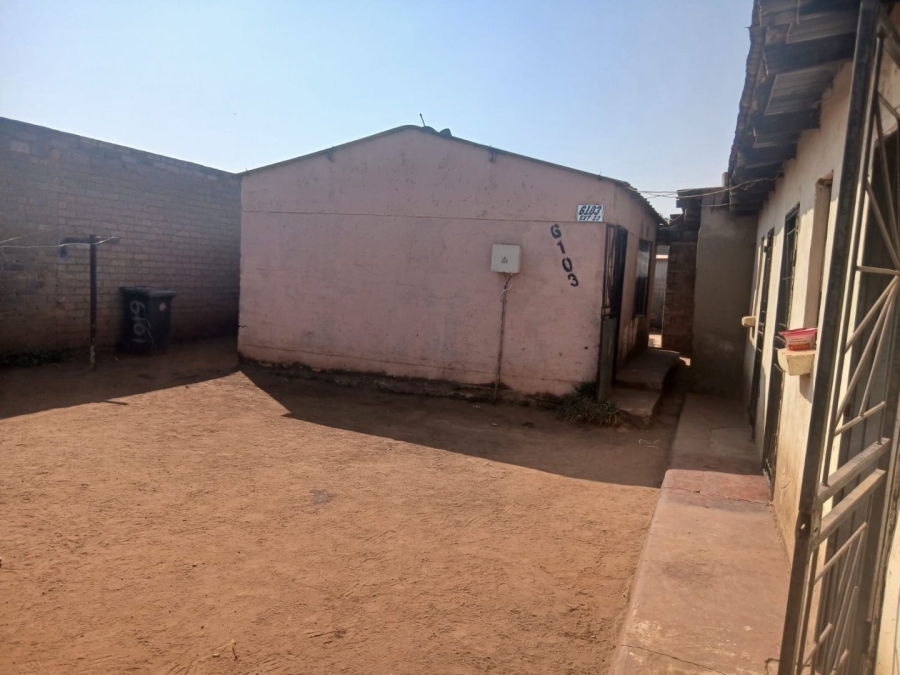 1 Bedroom Property for Sale in Rondebult Gauteng