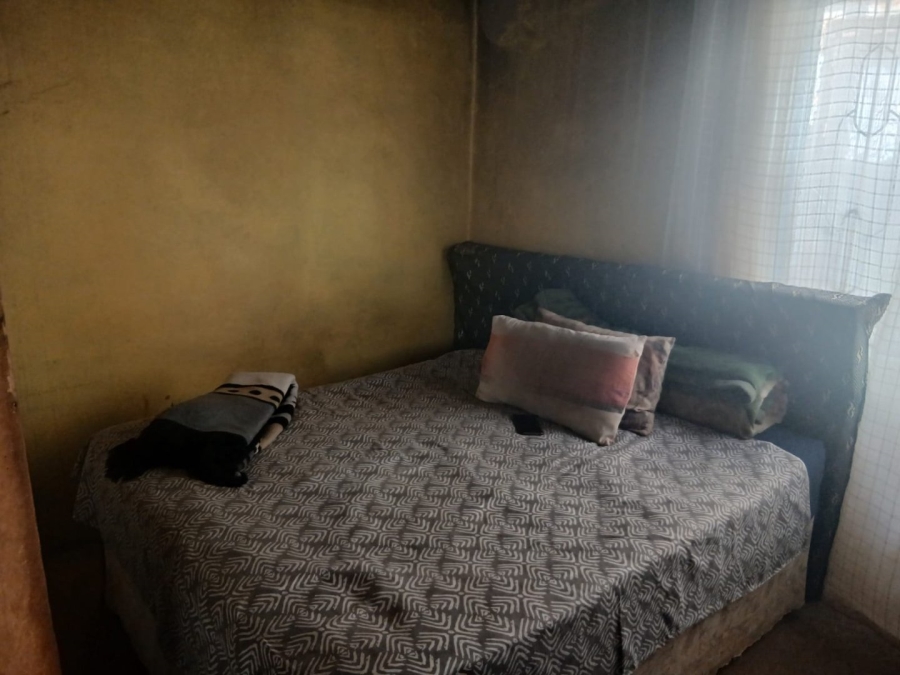 1 Bedroom Property for Sale in Rondebult Gauteng