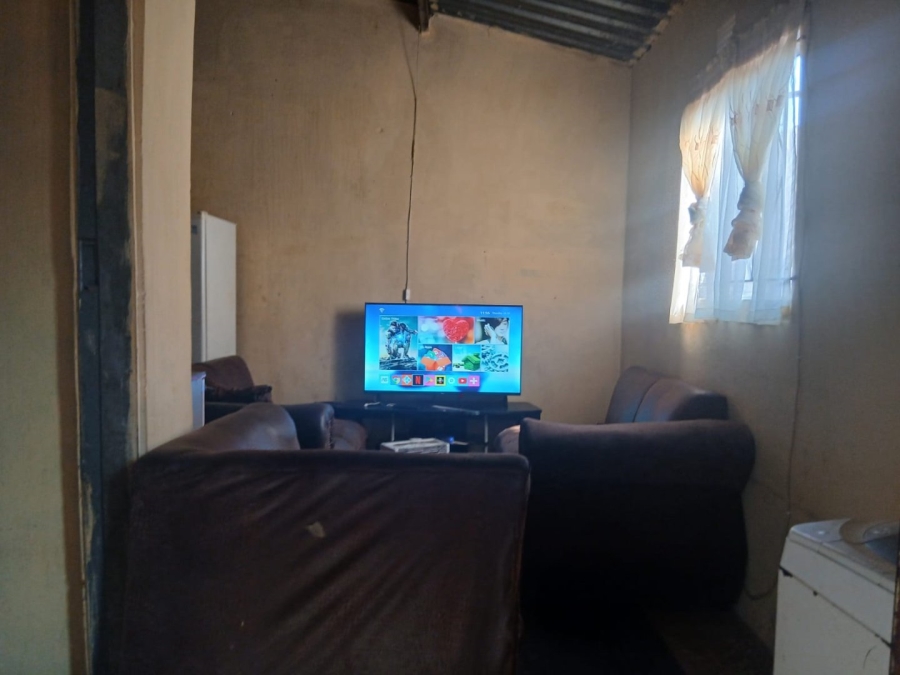 1 Bedroom Property for Sale in Rondebult Gauteng