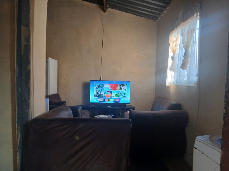 1 Bedroom Property for Sale in Rondebult Gauteng