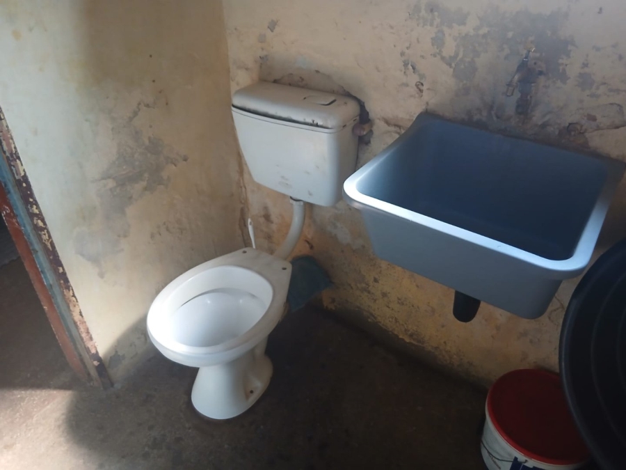 1 Bedroom Property for Sale in Rondebult Gauteng