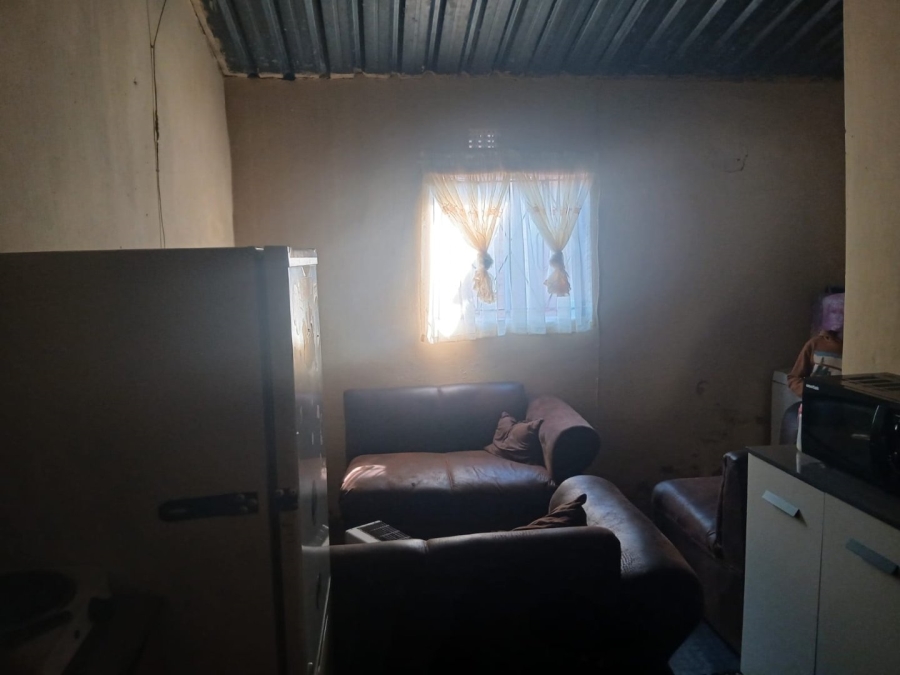 1 Bedroom Property for Sale in Rondebult Gauteng