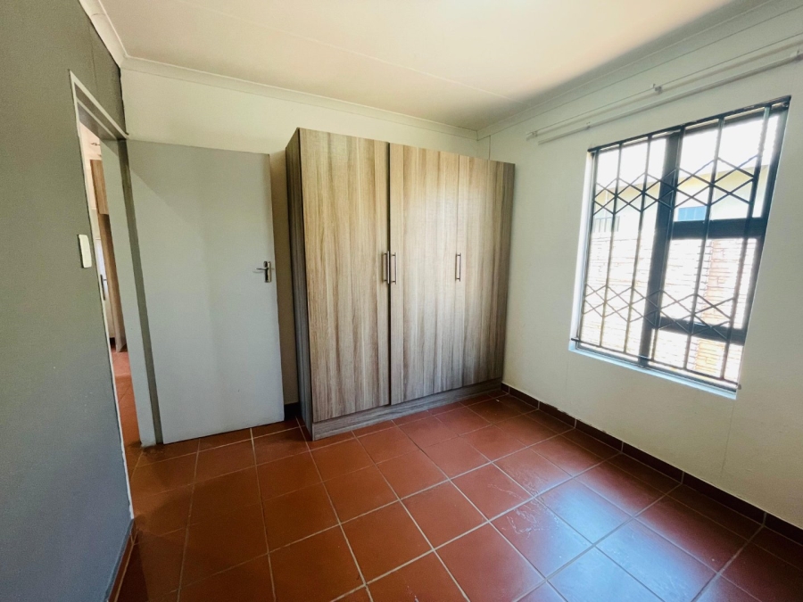 To Let 2 Bedroom Property for Rent in Savanna City Gauteng