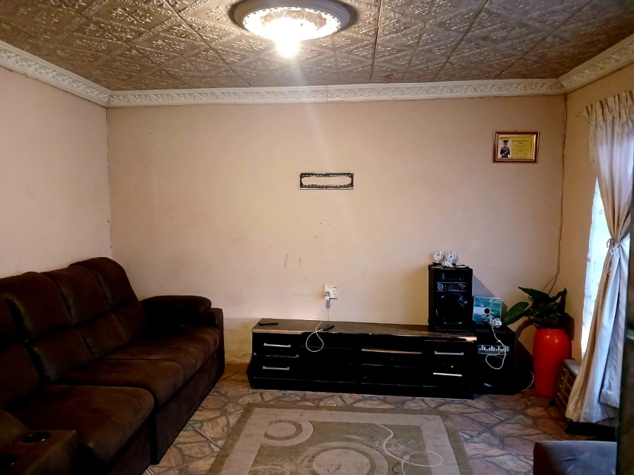  Bedroom Property for Sale in Kingsway Gauteng