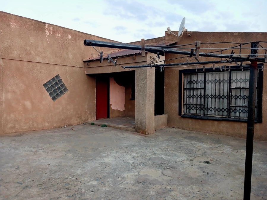  Bedroom Property for Sale in Kingsway Gauteng