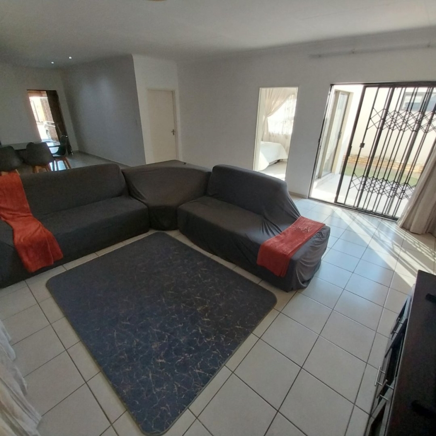 3 Bedroom Property for Sale in Brentwood Park AH Gauteng