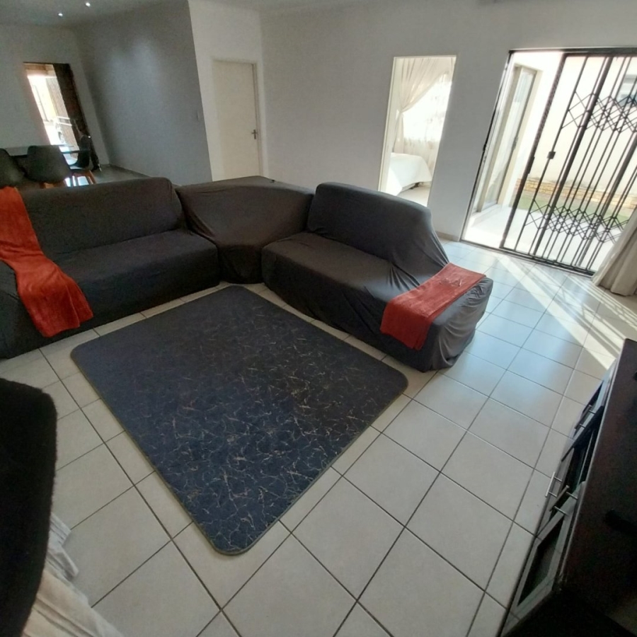 3 Bedroom Property for Sale in Brentwood Park AH Gauteng