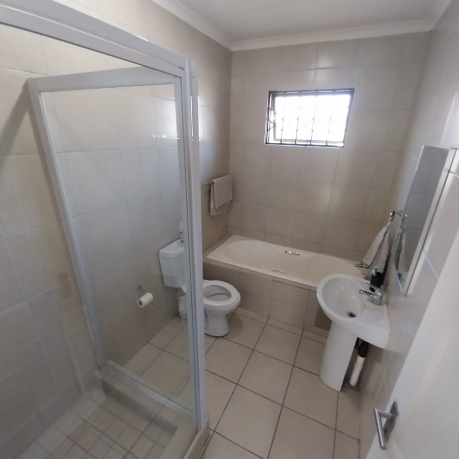3 Bedroom Property for Sale in Brentwood Park AH Gauteng