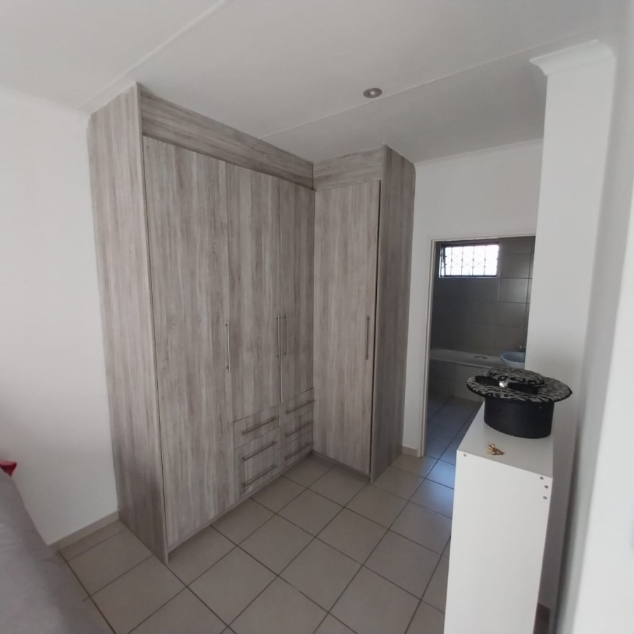 3 Bedroom Property for Sale in Brentwood Park AH Gauteng