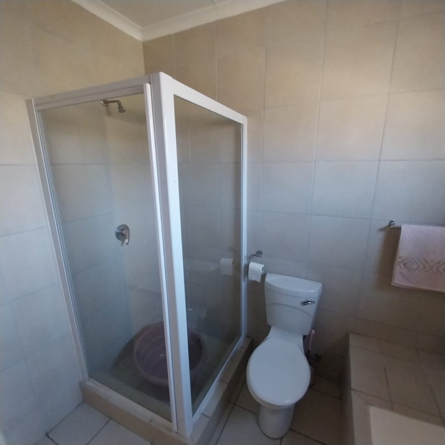 3 Bedroom Property for Sale in Brentwood Park AH Gauteng