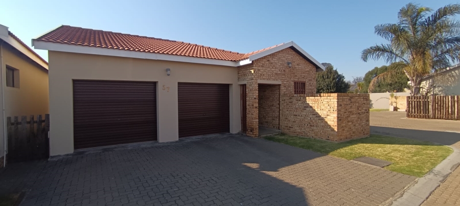 3 Bedroom Property for Sale in Brentwood Park AH Gauteng