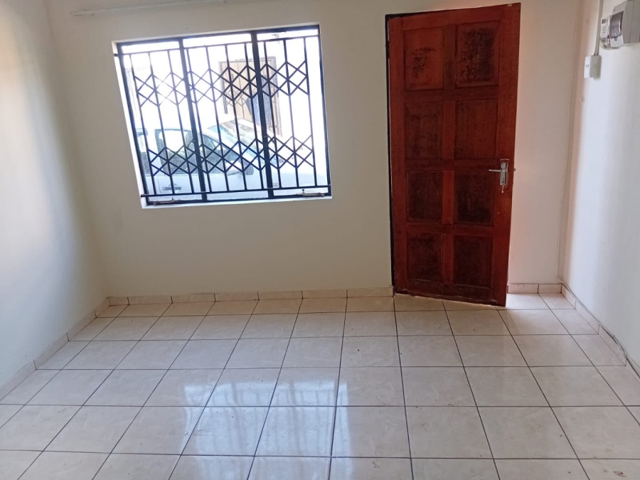 1 Bedroom Property for Sale in Chris Hani Gauteng