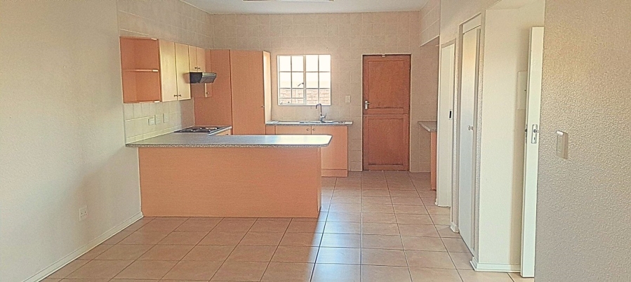 To Let 2 Bedroom Property for Rent in Honeydew Gauteng