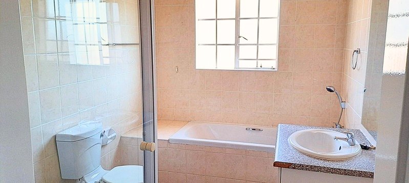 To Let 2 Bedroom Property for Rent in Honeydew Gauteng