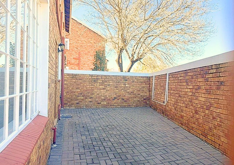 To Let 2 Bedroom Property for Rent in Honeydew Gauteng