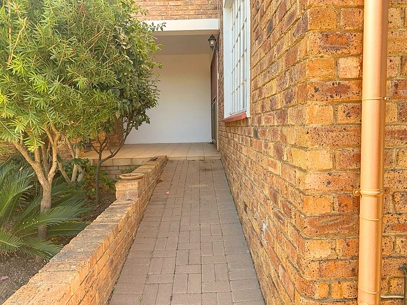 To Let 2 Bedroom Property for Rent in Honeydew Gauteng