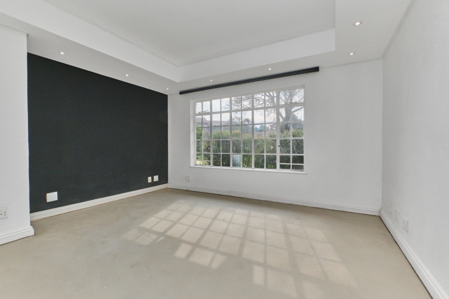2 Bedroom Property for Sale in Bryanston Gauteng
