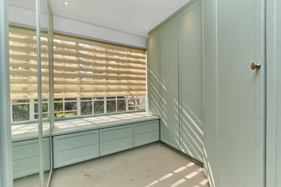 2 Bedroom Property for Sale in Bryanston Gauteng