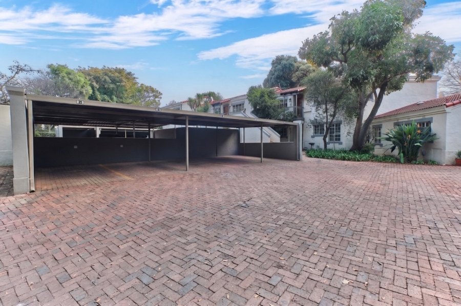 2 Bedroom Property for Sale in Bryanston Gauteng