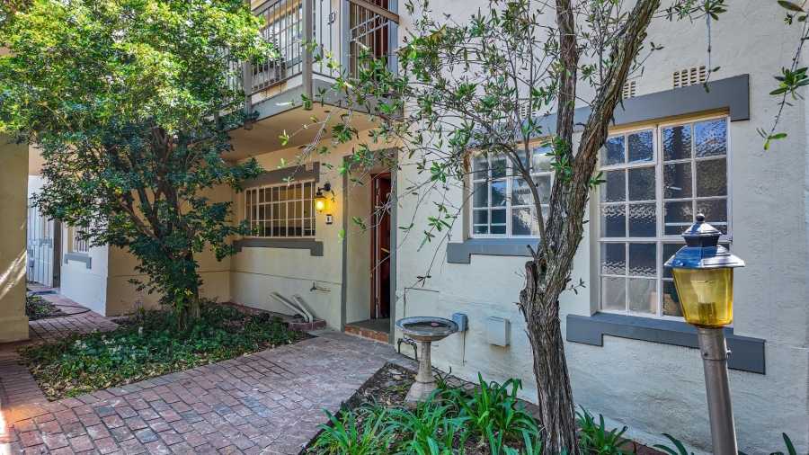 2 Bedroom Property for Sale in Bryanston Gauteng