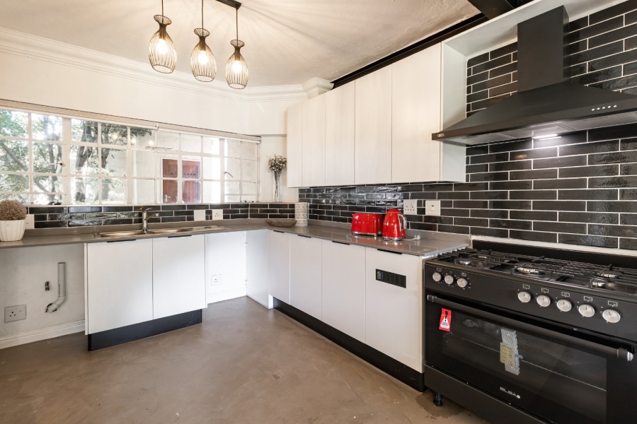2 Bedroom Property for Sale in Bryanston Gauteng