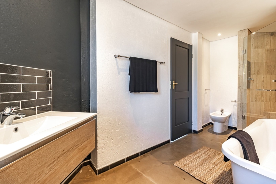 2 Bedroom Property for Sale in Bryanston Gauteng