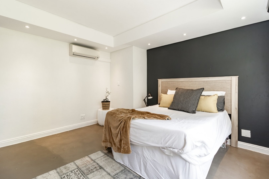 2 Bedroom Property for Sale in Bryanston Gauteng