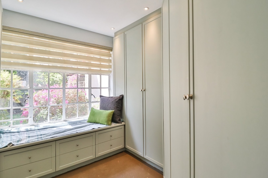 2 Bedroom Property for Sale in Bryanston Gauteng