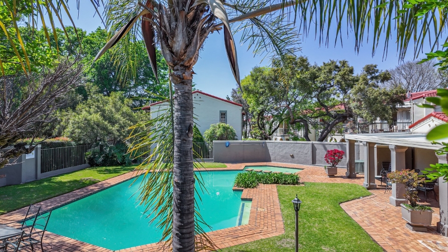 2 Bedroom Property for Sale in Bryanston Gauteng