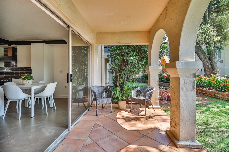 2 Bedroom Property for Sale in Bryanston Gauteng