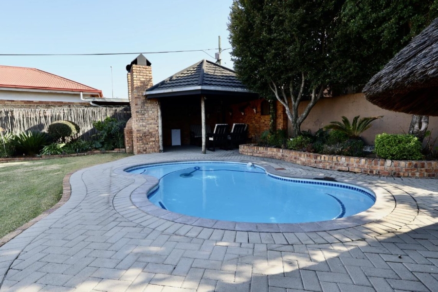3 Bedroom Property for Sale in Homestead Gauteng