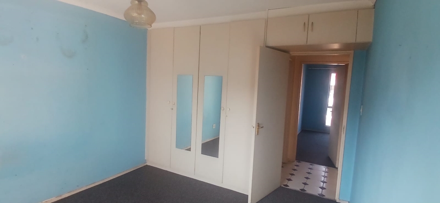 2 Bedroom Property for Sale in Oakdene Gauteng