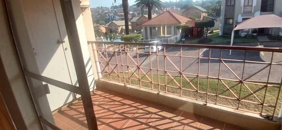 2 Bedroom Property for Sale in Oakdene Gauteng