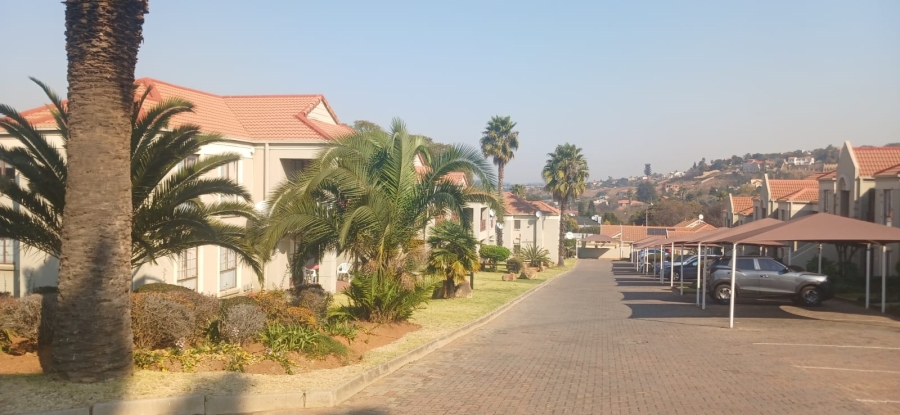 2 Bedroom Property for Sale in Oakdene Gauteng