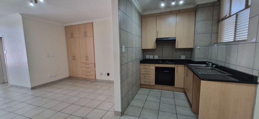 1 Bedroom Property for Sale in Illovo Gauteng