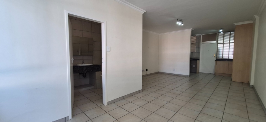 1 Bedroom Property for Sale in Illovo Gauteng