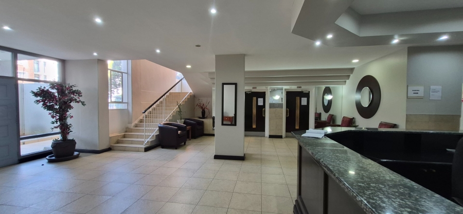 1 Bedroom Property for Sale in Illovo Gauteng