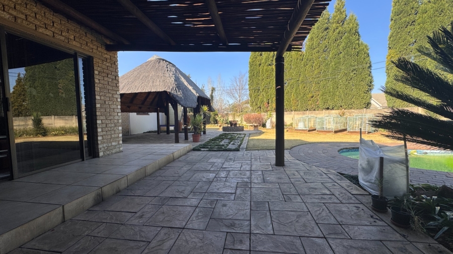4 Bedroom Property for Sale in Three Rivers East Gauteng