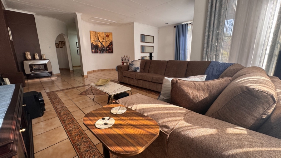 4 Bedroom Property for Sale in Three Rivers East Gauteng
