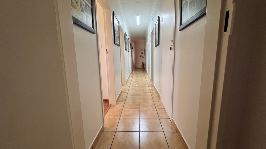 4 Bedroom Property for Sale in Three Rivers East Gauteng