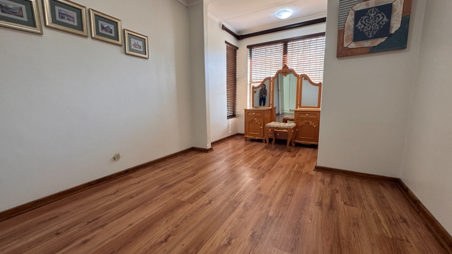 4 Bedroom Property for Sale in Three Rivers East Gauteng