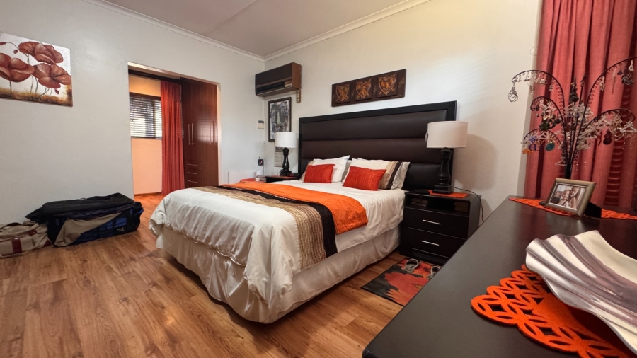 4 Bedroom Property for Sale in Three Rivers East Gauteng