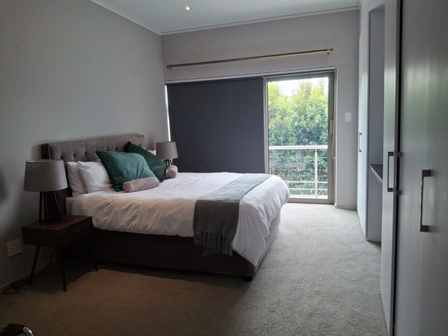 To Let  Bedroom Property for Rent in Oaklands Gauteng