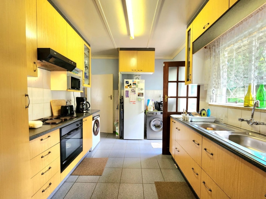 To Let 3 Bedroom Property for Rent in Mondeor Gauteng